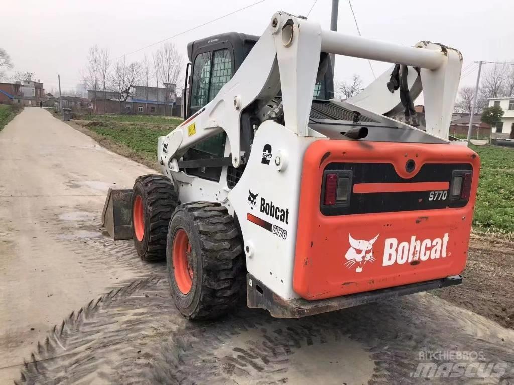 Bobcat S 770 Mini incarcator