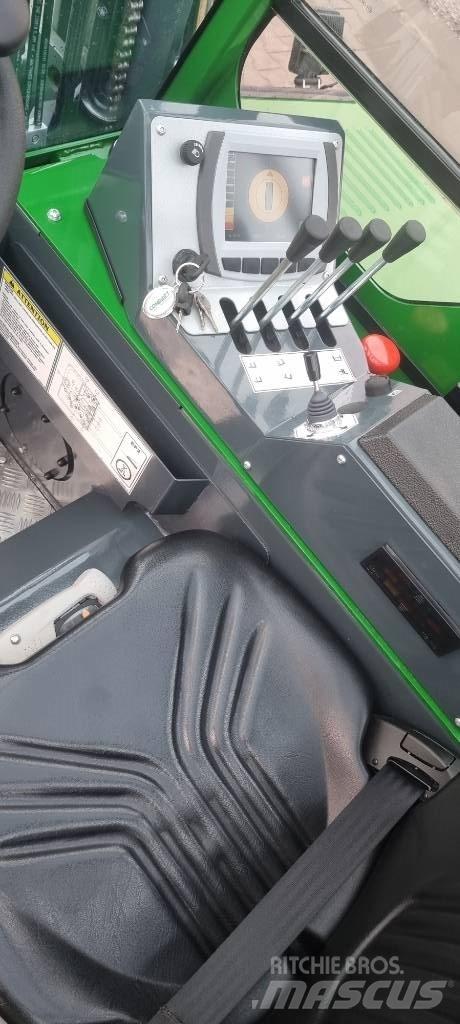 Combilift CBE 2500 Stivuitoare cu patru brate
