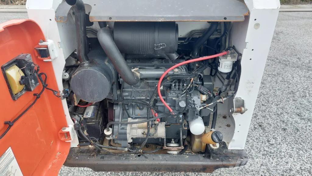 Bobcat S450 Incarcator pe pneuri