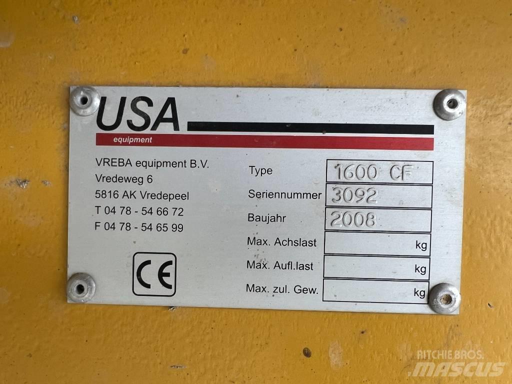 Peecon 1600 CF vagoane de furaj