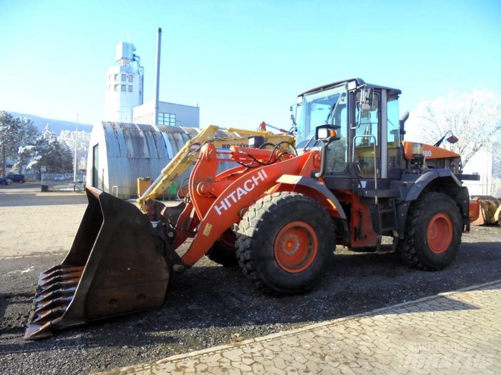 Hitachi ZW 180 Incarcator pe pneuri