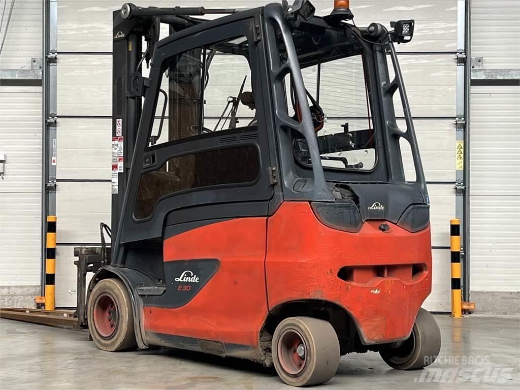 Linde E30/600HL Stivuitor electric