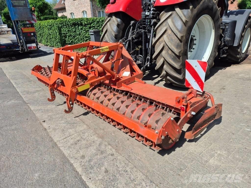 Kuhn HR 4000 Grapa si pluguri rotative