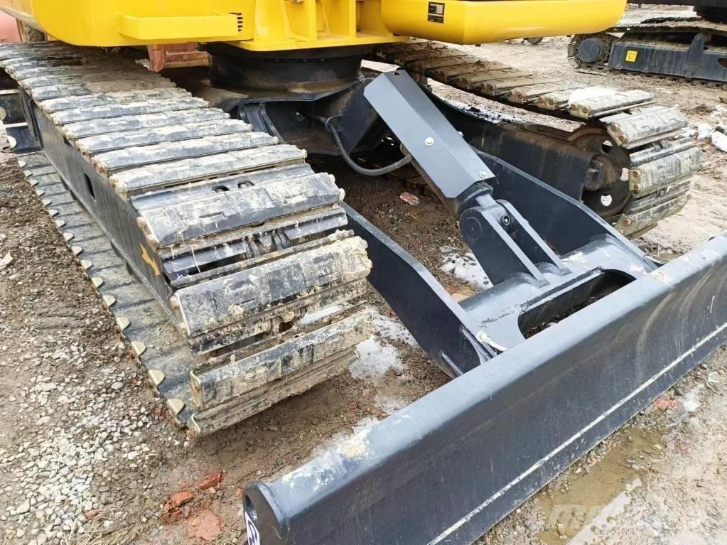 Komatsu PC 70-8 Excavatoare pe șenile
