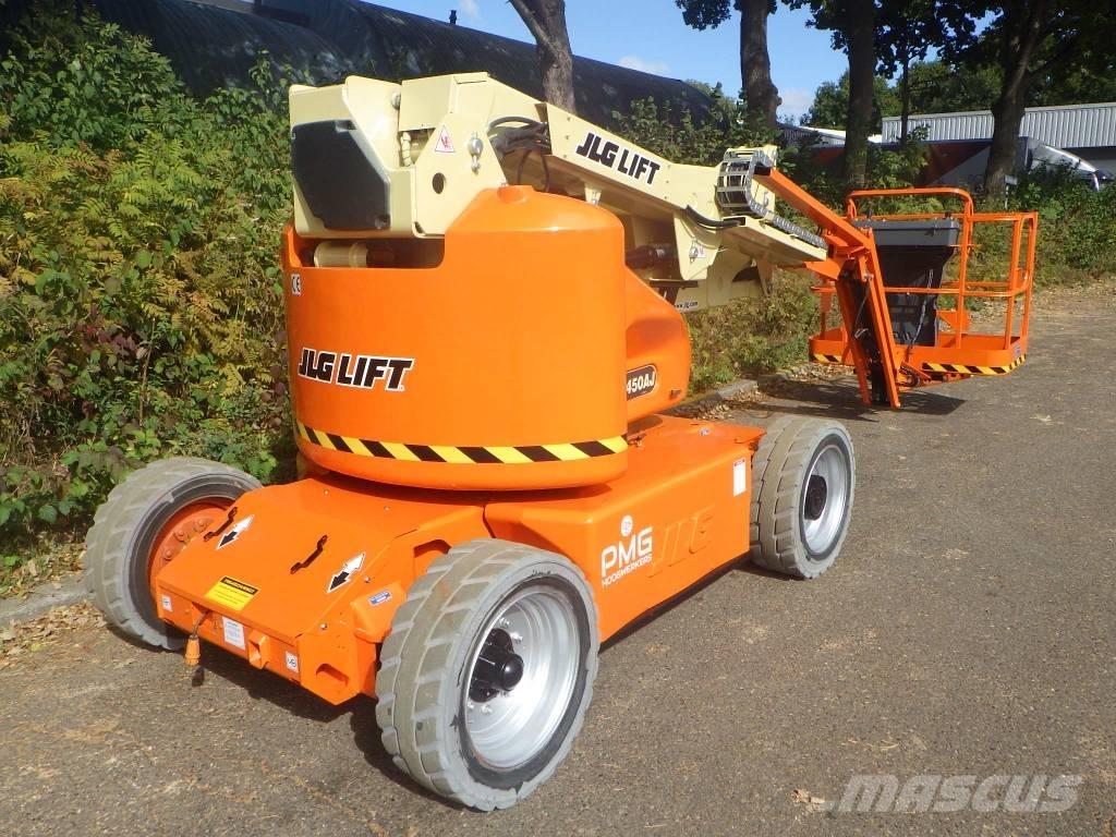 JLG E450AJ Nacele cu brat articulat