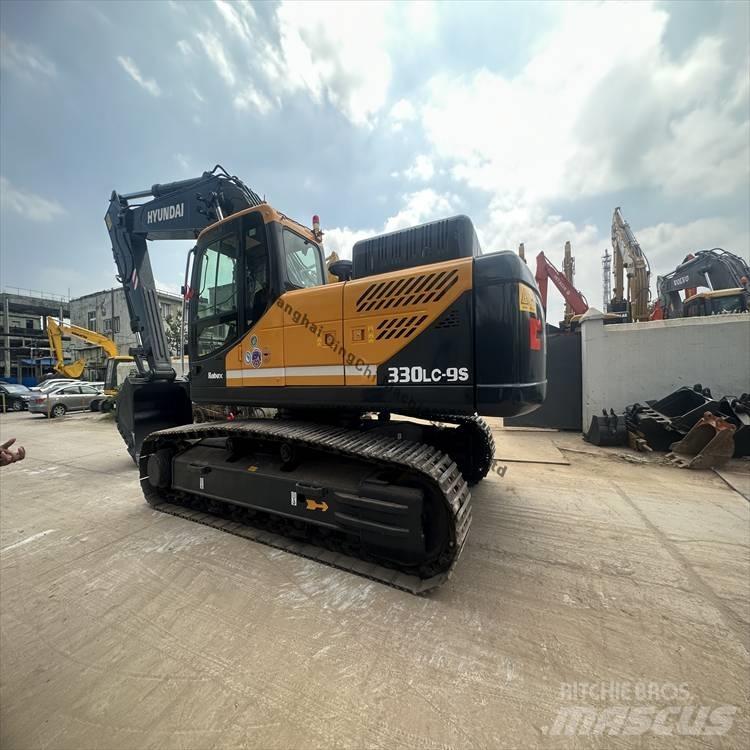 Hyundai 330 Excavatoare pe șenile
