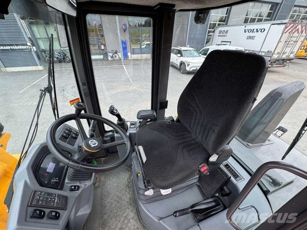 Volvo L 35 G Incarcator pe pneuri