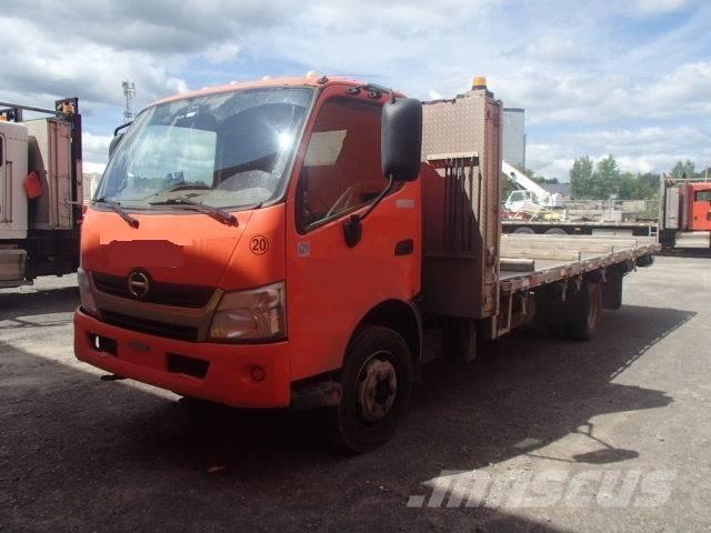 Hino 195 Camioane platforma/prelata