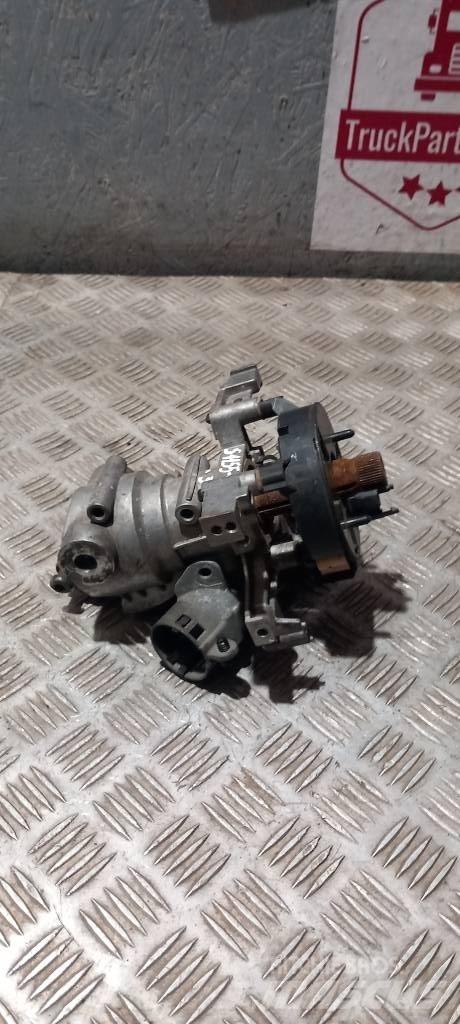 Scania R 420   1421785 Cabine si interior