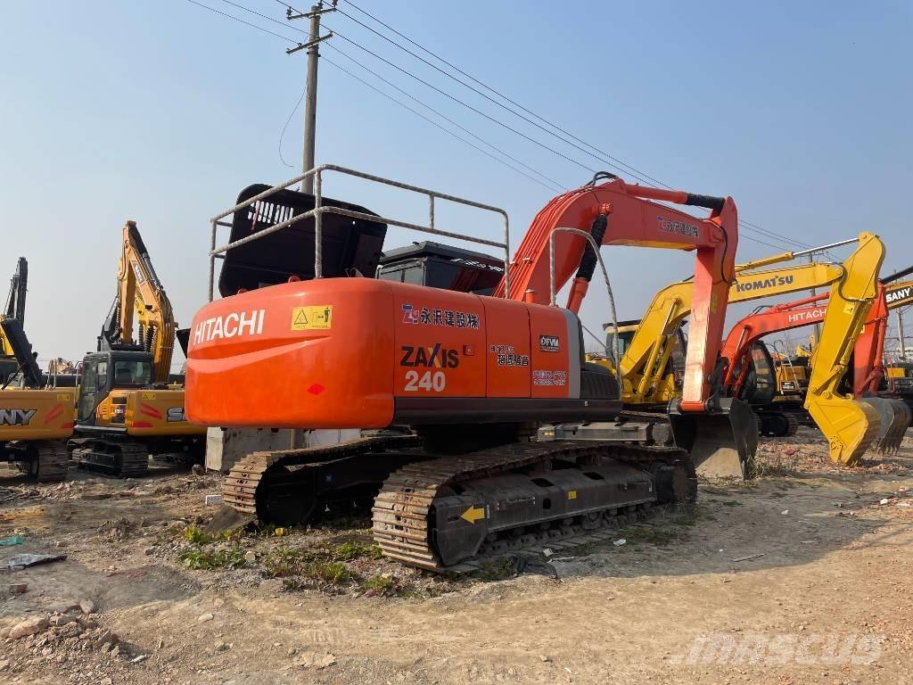 Hitachi ZX 240 Excavatoare pe șenile
