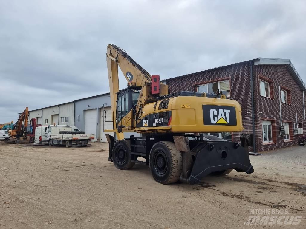 CAT M 325 D L MH Paleta de manipulare