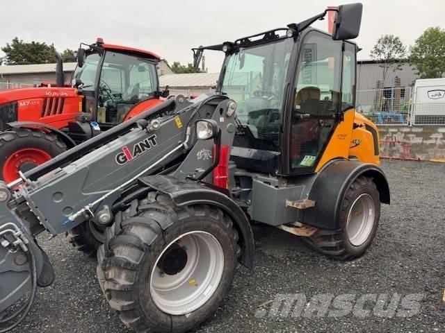 GiANT V 761 T Manipulatoare agricole