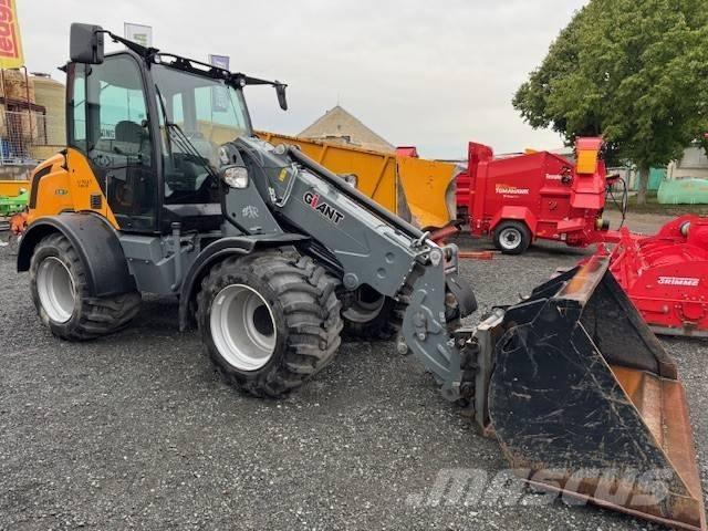 GiANT V 761 T Manipulatoare agricole