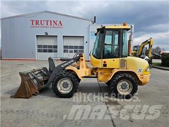 Volvo L 30 B Incarcator pe pneuri