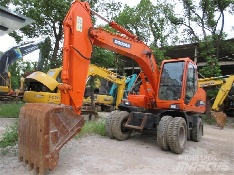 Doosan DH150W-7 Excavatoare cu roti