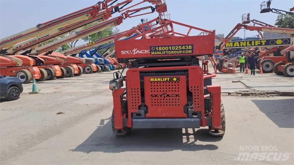 SkyJack 8841RT Platforme foarfeca