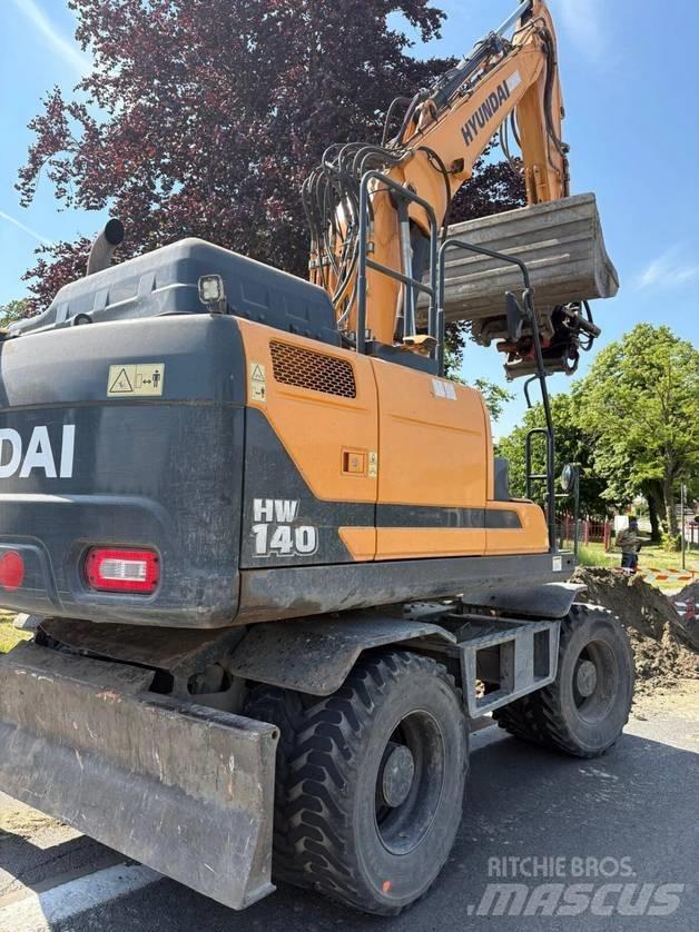Hyundai HW 140 Excavatoare cu roti