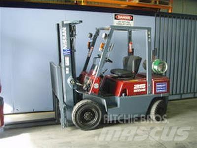 Nissan RJ02A25U Strivuitoare-altele