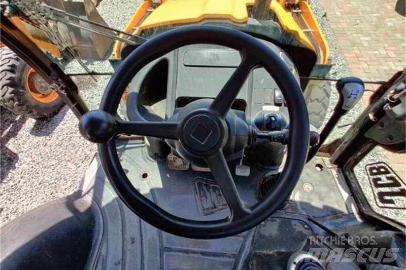 JCB 3CX 4X4 TLB Buldoexcavatoare