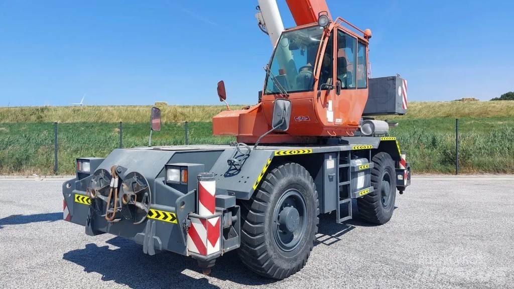 Terex RC30 Macara teren accidentat
