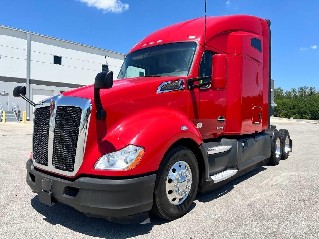 Kenworth T 680 Autotractoare