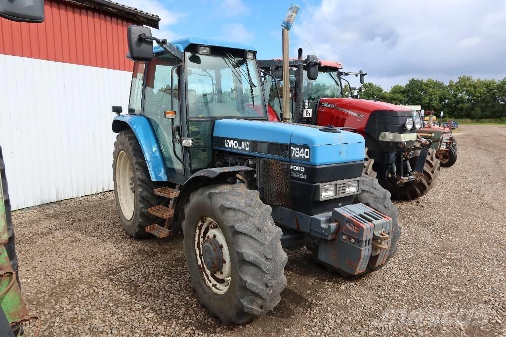 New Holland 7840 Tractoare