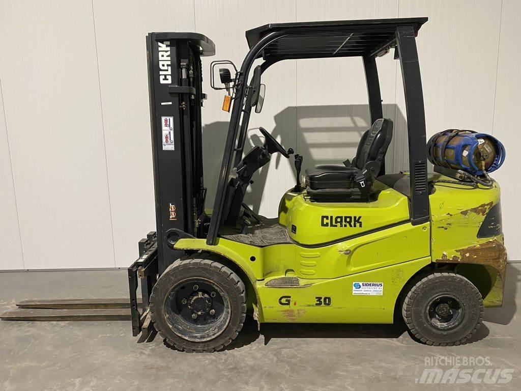 Clark GTS30 Stivuitor GPL