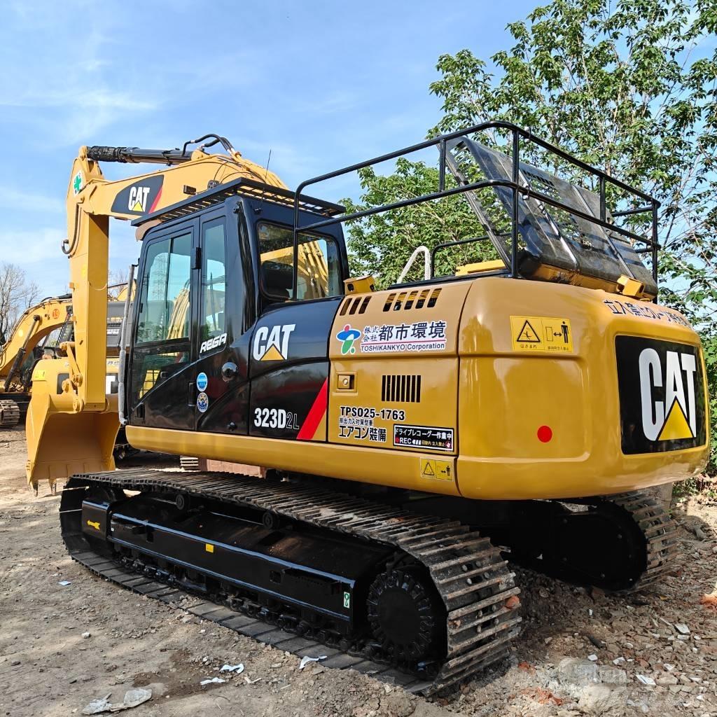 CAT 323D2L Excavatoare pe șenile
