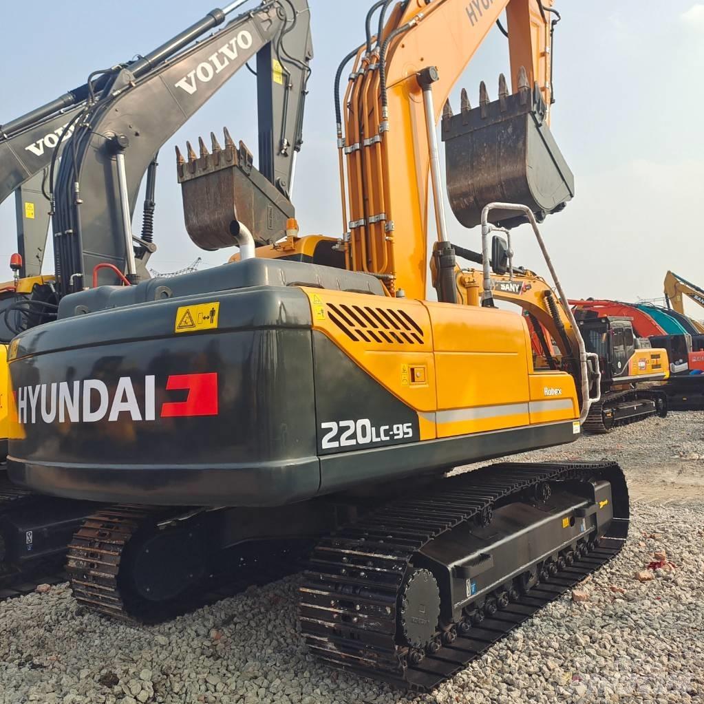Hyundai R220LC-9S Excavatoare pe șenile
