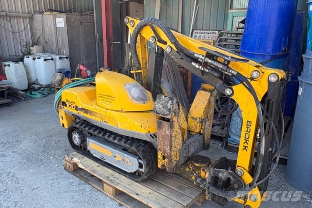 Brokk 100 Excavatoare de demolare