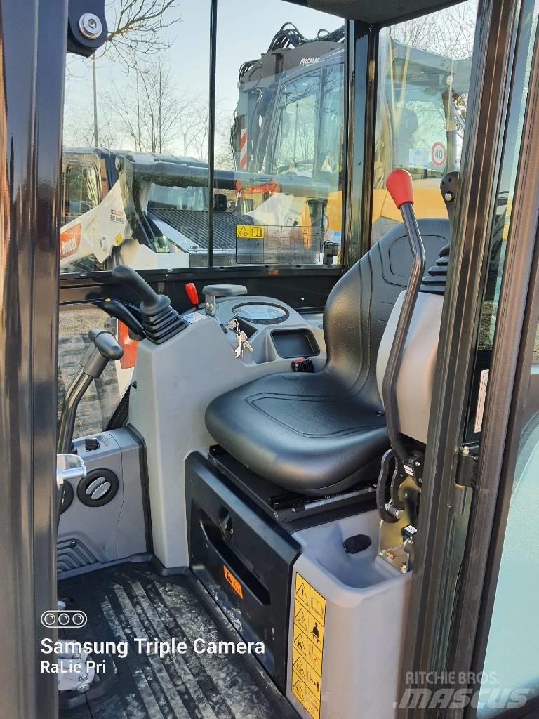 Bobcat E 17 Mini excavatoare < 7t
