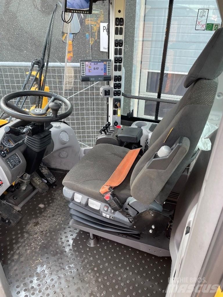 Volvo L90H Incarcator pe pneuri