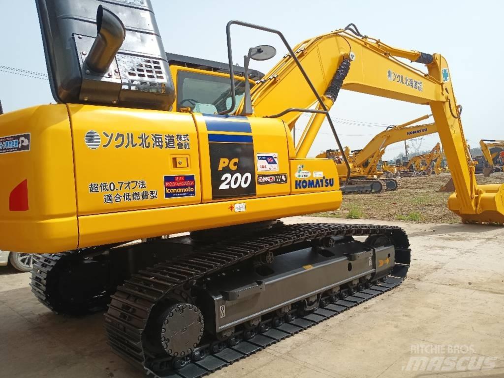 Komatsu PC 200 Excavatoare pe șenile
