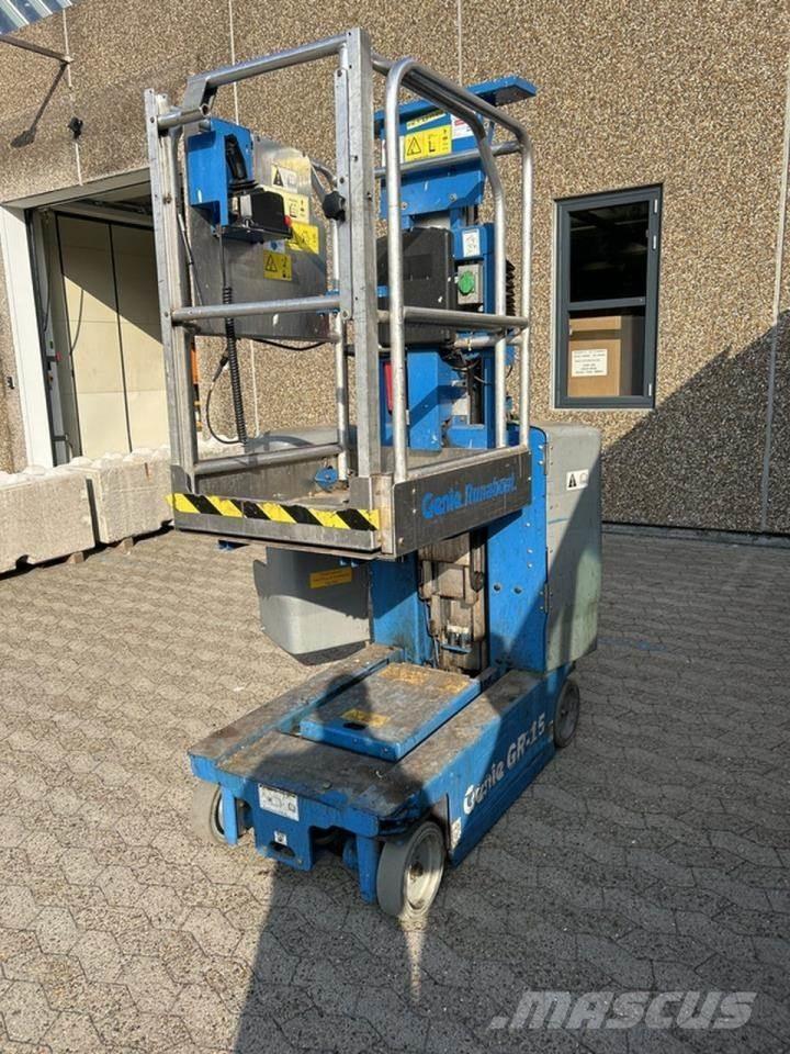 Genie GR-15 Nacele cu brat articulat