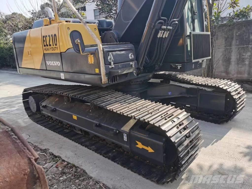 Volvo EC 210 Excavatoare pe șenile
