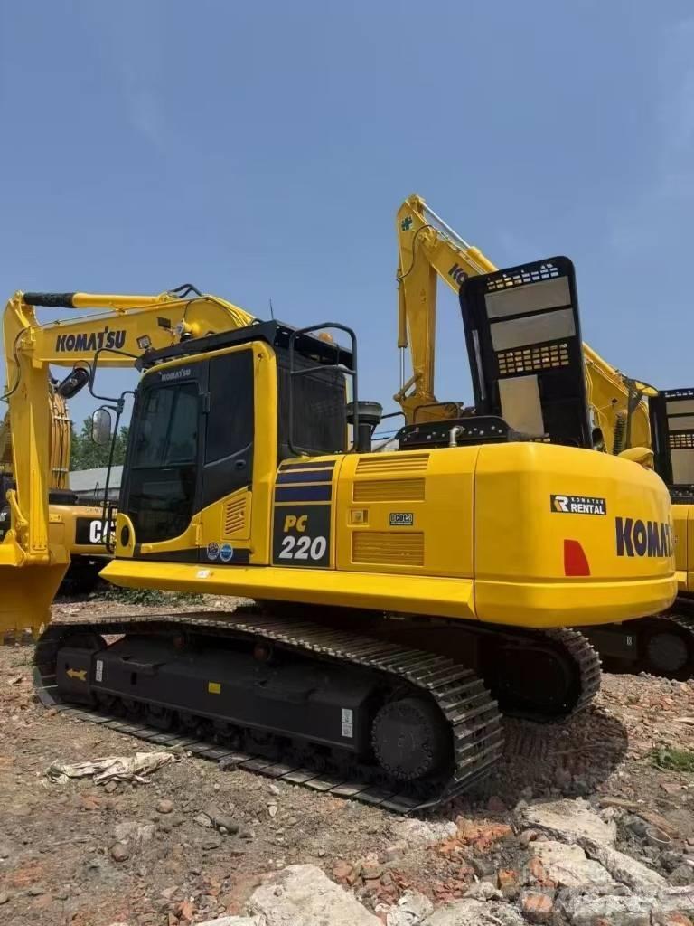 Komatsu 220LC-8 Excavatoare pe șenile
