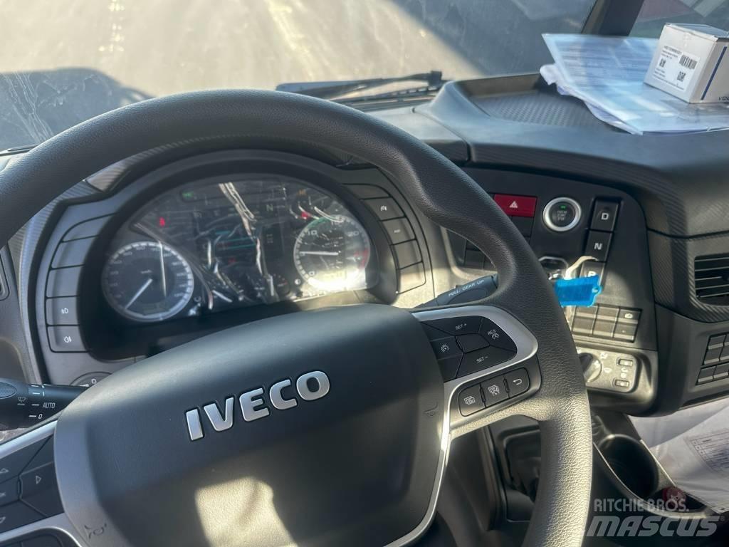Iveco T-WAY 450 Camioane cu macara