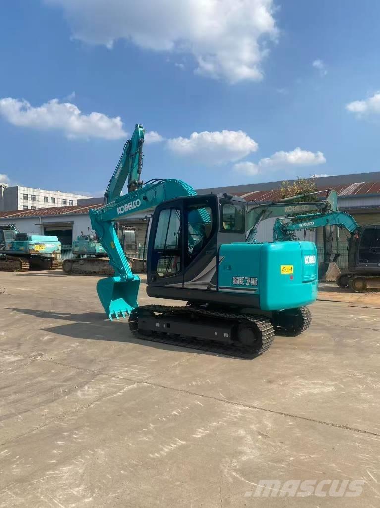Kobelco SK75-11 Excavatoare pe șenile
