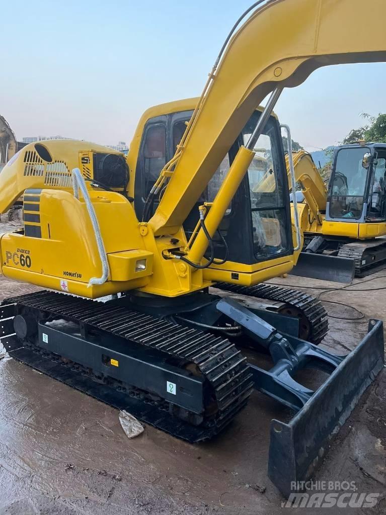 Komatsu PC 60-7 Excavatoare pe șenile
