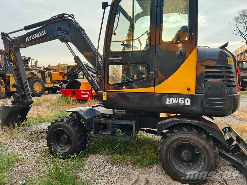Hyundai 60 W Excavatoare cu roti
