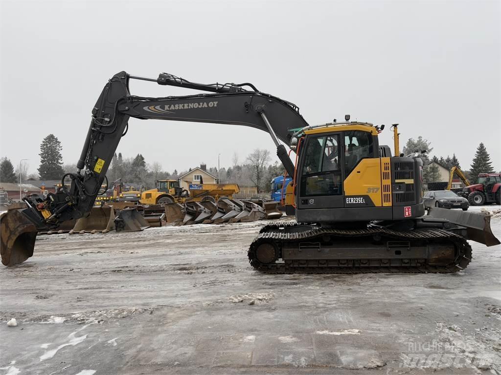 Volvo ECR 235 EL Excavatoare pe șenile
