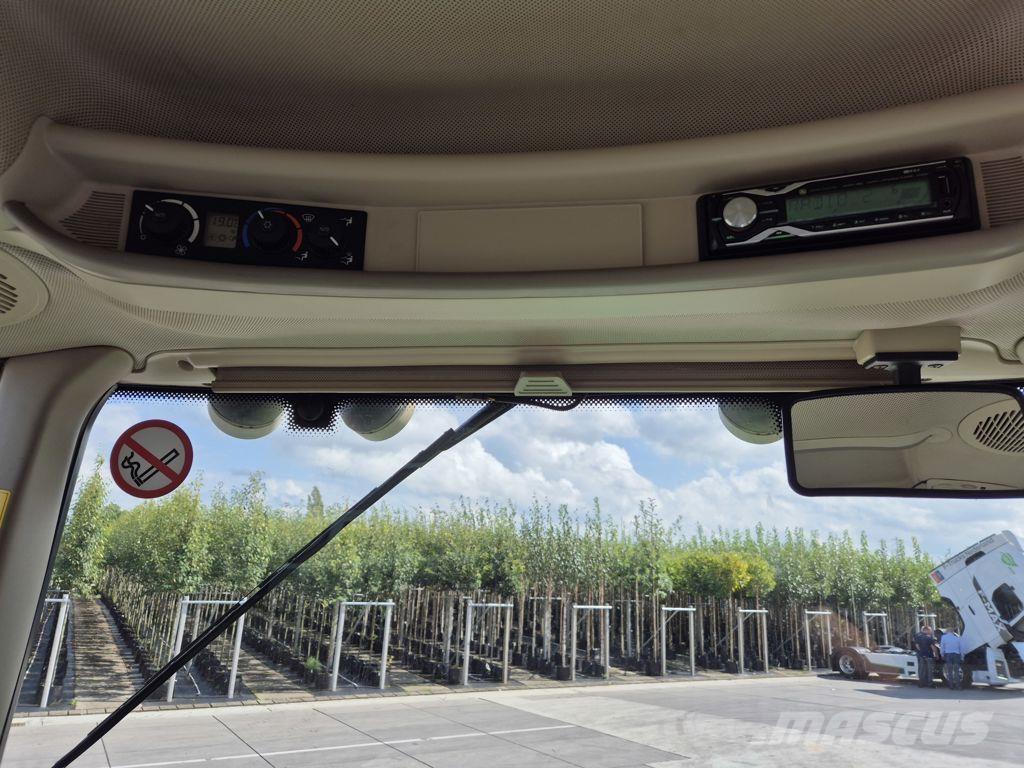 John Deere 6630 Tractoare