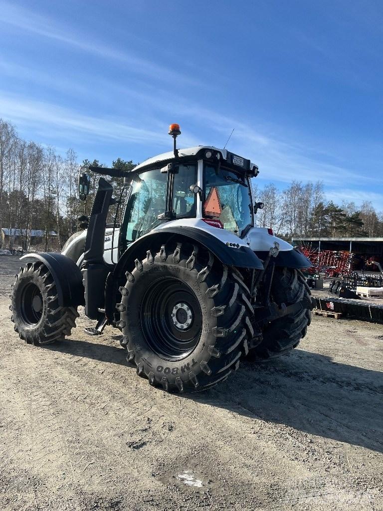 Valtra T 175 Direct Tractoare