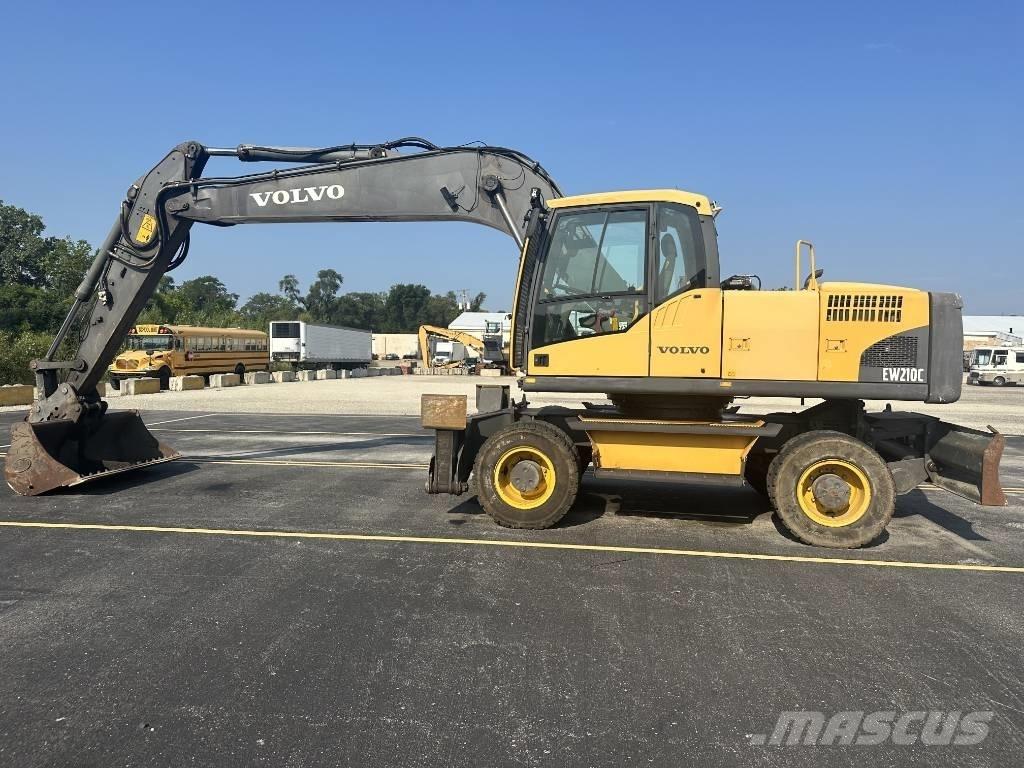 Volvo EW 210 C Excavatoare cu roti