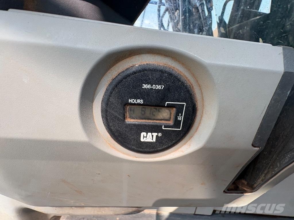CAT 325 FL CR Excavatoare pe șenile
