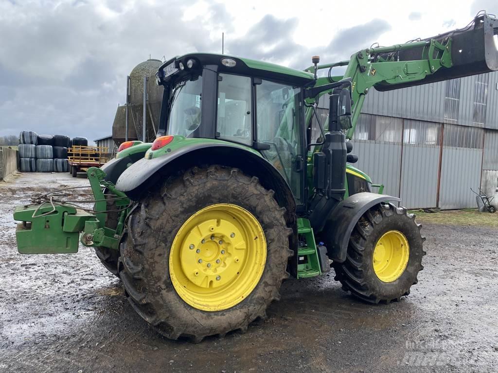 John Deere 6110M Tractoare