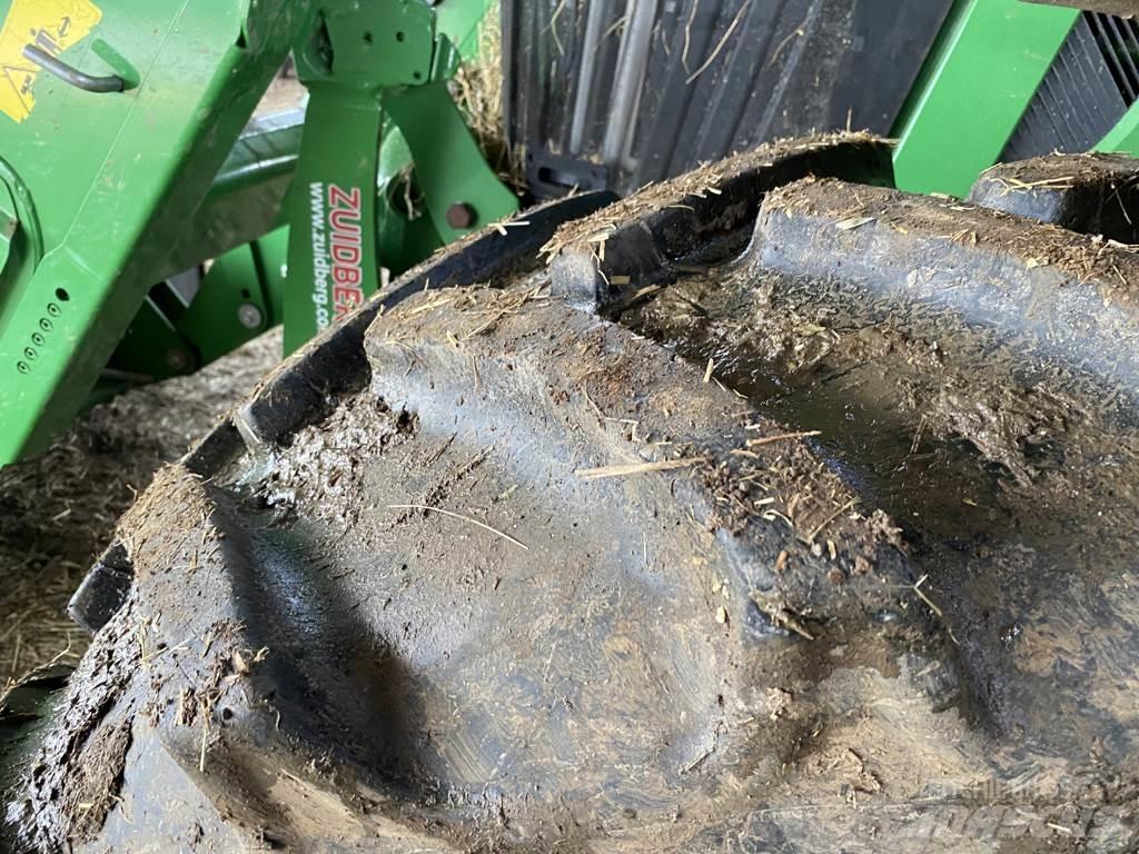 John Deere 6110M Tractoare