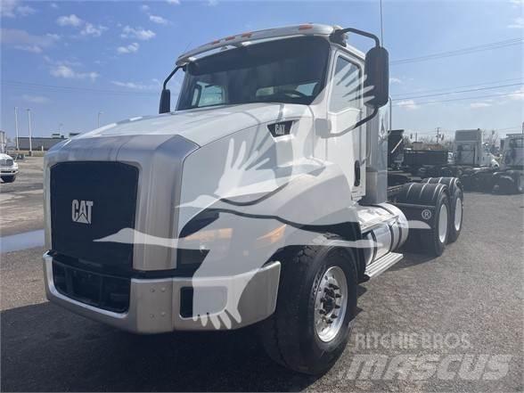 CAT CT660 Autotractoare
