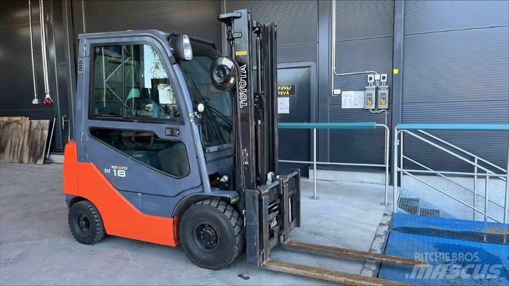 Toyota 02-8 FDF 18 Stivuitor diesel