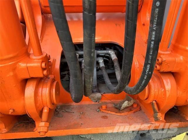 Hitachi EX100 Excavatoare pe șenile
